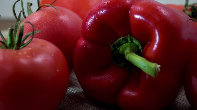 Fresh Tomatoes and Red Bell Pepper Texture Contrast, Slow Rotation