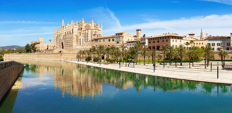 The cathedral of Palma de Mallorca, the capital of the Balearic Islands in Spain at sunset. La Seu, is a stunning Gothic cathedral that stands as a symbol of the city, Spain