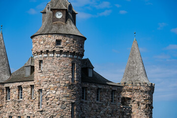 zoom heart island castle new york © P Wood