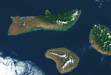 Obraz premium Aerial photo of Molokai, Lanai and Maui Hawaii