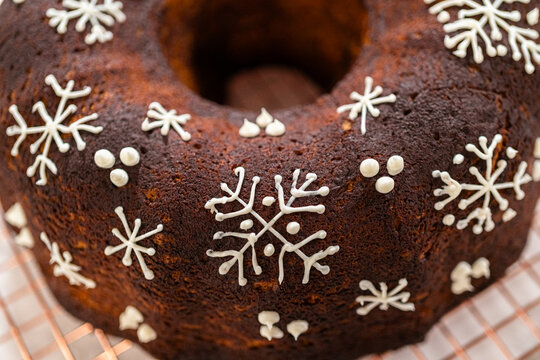 Gingerbread Bundt Cake With Caramel and Snowflake Design