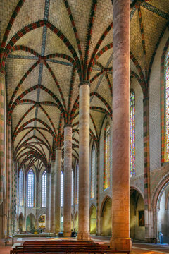 Interior view of the Church of the Jacobins in Toulouse, France. Gothic architecture with palm tree column design