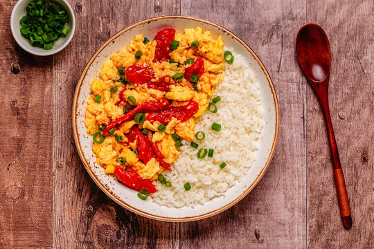 Chinese scrambled eggs with tomatoes.