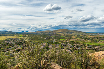 Fototapeta na wymiar a view of green landscape in Prescott valley Arizona in the summer 