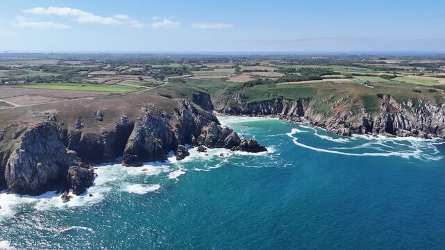 survol de la c&ocirc;te sauvage du Cap Sizun, Finist&egrave;re, Bretagne