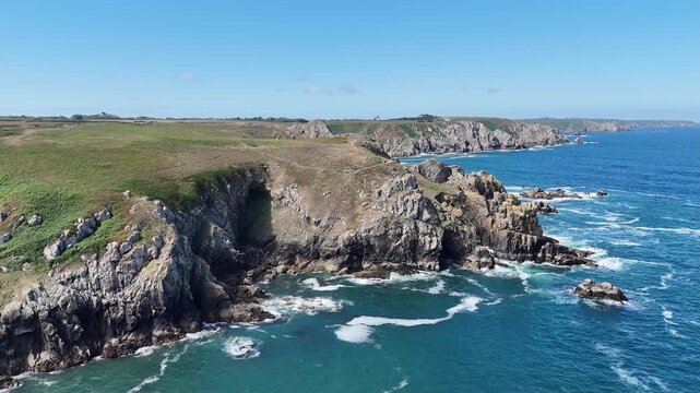 survol de la c&ocirc;te sauvage du Cap Sizun, Finist&egrave;re, Bretagne