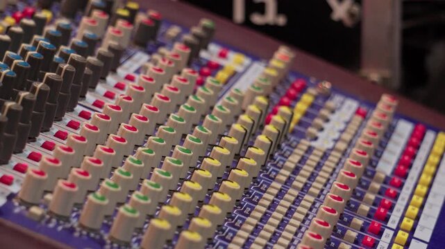 Professional audio mixing console for live events