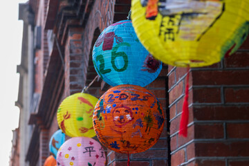 Obraz premium Festive Lanterns Along Historic Dihua Street