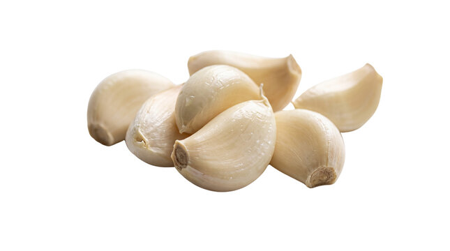 Fresh peeled garlic cloves isolated on white background, organic raw garlic segments for cooking, white aromatic garlic pieces for healthy food recipes