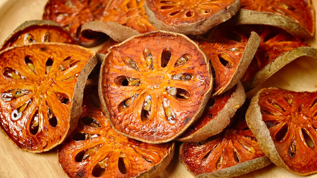 many of slices of bael fruit for make bael juice.