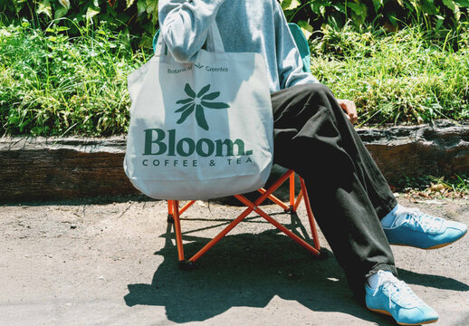 Hand Bag Mockup