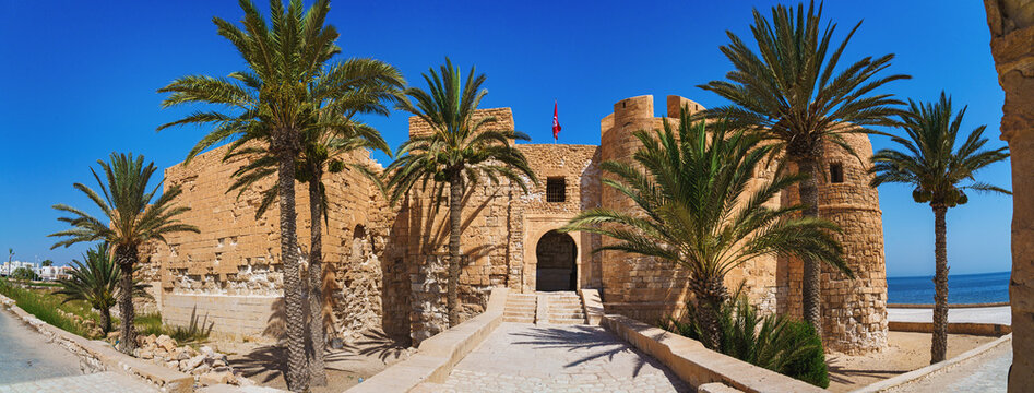  Citadelle du bordj Ghazi-Mustapha - Djerba, Tunisie