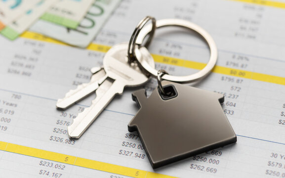 Keys and euros on mortgage calculation statement
