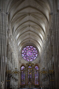 Grande rosace de la cath&eacute;drale de Laon en Picardie. France