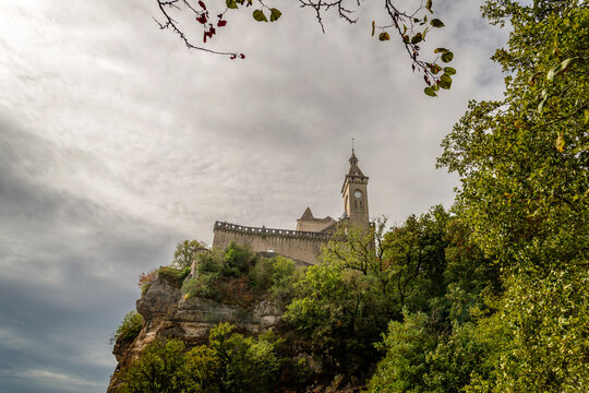 France, Rocamadour.  Ch&acirc;teau de Rocamadour built on the cliff above in the 14th century, as a defensive stronghold to protect the holy pilgrimage sites below.