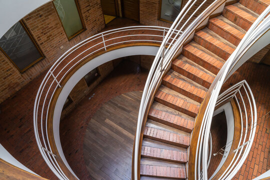 escaleras edificio