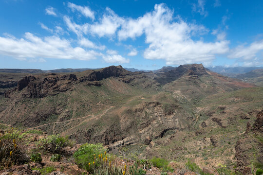 Landscape photo of the view from the Mirador astronomico de la Degollada de las Yeguas