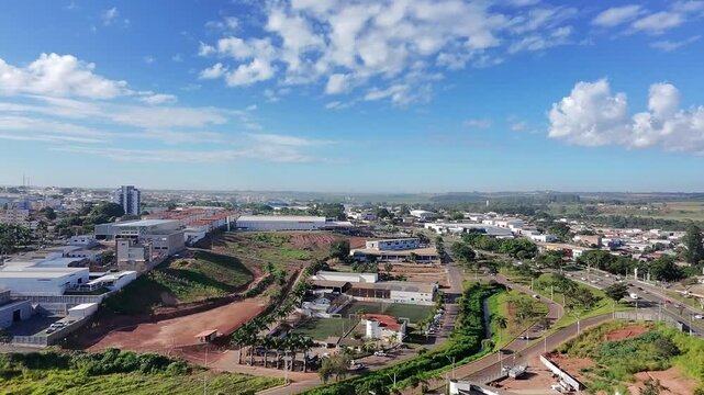 Vista a&eacute;rea da Av. F&aacute;tima Porto e Av. JK, Patos de Minas, Minas Gerais
