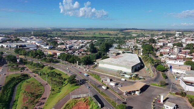 Vista a&eacute;rea da Av. F&aacute;tima Porto e Av. JK, Patos de Minas, Minas Gerais