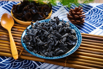 Dried black wood ear fungus raw ingredient © ads