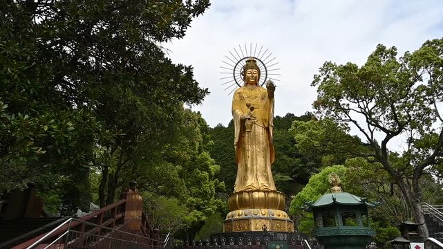 三重県津市 大観音寺 純金大観音像