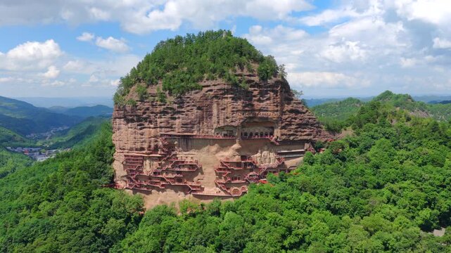 Aerial view of Maijishan Grottoes, the precious Oriental Sculpture Museum in Gansu
Maijishan Grottoes, millennial Buddhist caves built on steep mountain cliffs