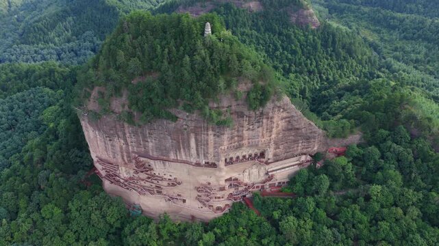 Aerial view of Maijishan Grottoes, the precious Oriental Sculpture Museum in Gansu
Maijishan Grottoes, millennial Buddhist caves built on steep mountain cliffs