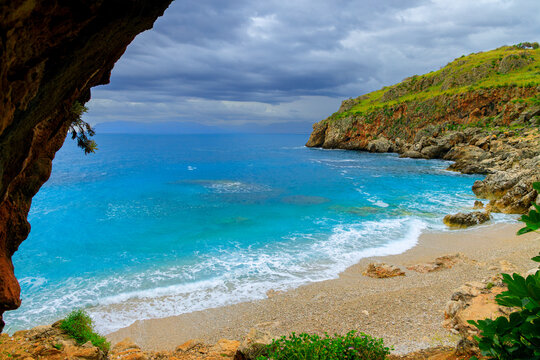 wallpaper scenic view beautiful framing rock above sea bay and cliff shore line