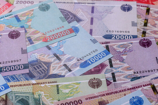 Uzbekistan, uzbek paper banknotes som for settlements and financial transactions. Uzbek som
