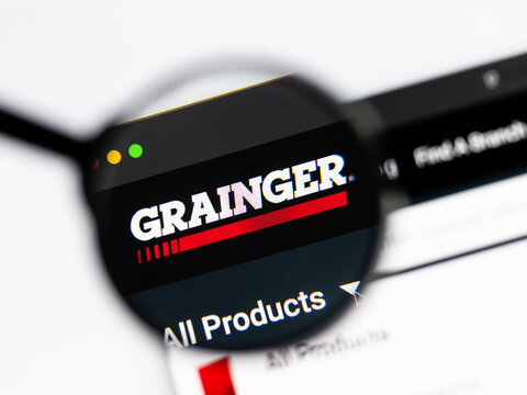 Milan, Italy 2026, 15 AGO Closeup of WW Grainger website page on a laptop screen. Focus on WW Grainger logo under a magnifying glass.