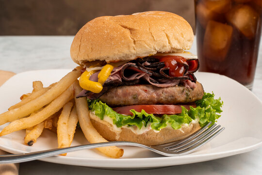 turkey buger top with roast beef
