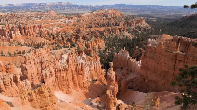 Amazing panoramic view of bryce canyon amphitheater in utah, featuring iconic red rock spires and hoodoos under a beautiful clear sky on a sunny day in american southwest. National park Usa