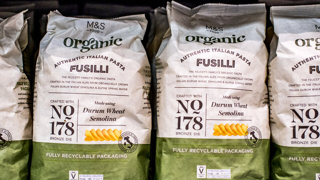 Close Up Of A Supermarket Display Of Marks And Spencer Organic Authentic Italian Fusilli Dried Pasta, UK