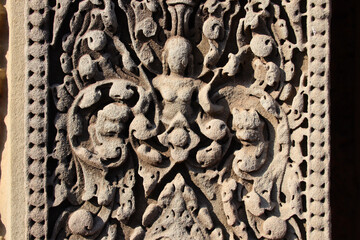 Fototapeta premium ruined buddhist and hindu khmer temple (banteay samre) in angkor in siem reap in cambodia 