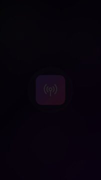 Podcast Animated Icon 9:16