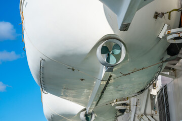 Close up of lifeboat hull and propeller. © Trygve