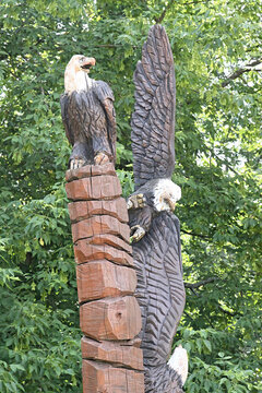 Eagle Wood Carving Starve Rock State Park Lodge