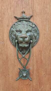 lion head door knocker