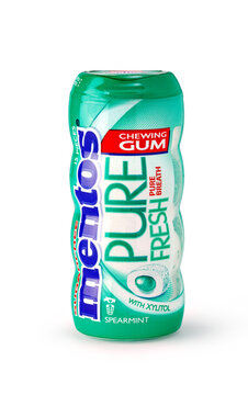 Mentos pure fresh spearmint chewing gum bottle