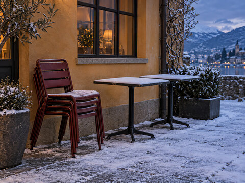 Restaurant Terrace Closed for Early Winter After First Snow