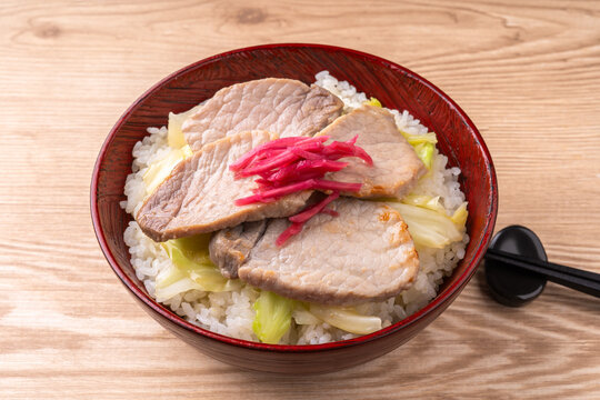塩豚ソテー丼