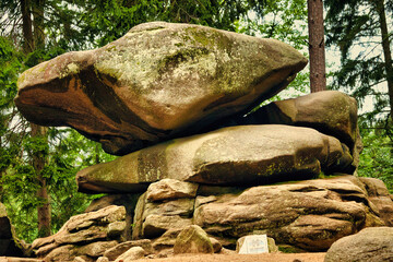 Chybotek balancing rock in the forest, Poland © Klaudia Florczak 