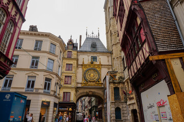 Obraz premium GROS HORLOGE- TORRE DELL'OROLOGIO A ROUEN, FRANCIA