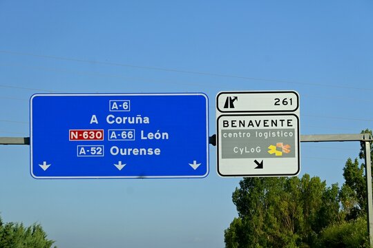 A road information sign on the A-6 motorway in Spain, indicating directions to A Coru&ntilde;a, Le&oacute;n and Ourense, as well as exit 261 for Benavente.July 29, 2026