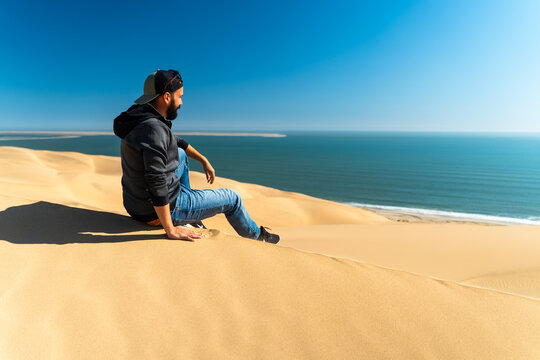 Viaggio nel deserto della Namibia, dune animali selvatici, deserto e panorami