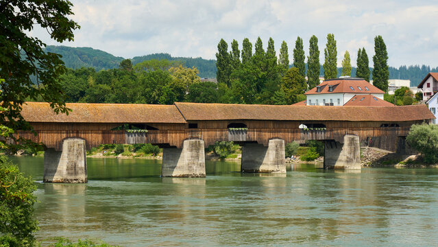 Historische Holzbr&uuml;cke in Bad S&auml;ckingen, Baden-W&uuml;rttemberg, Deutschland