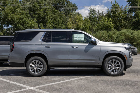 Chevrolet Tahoe AWD Premier Full-Size SUV at a dealer. Chevrolet offers the Tahoe with a 5.3L Ecotec3 V8 engine. MY:2026