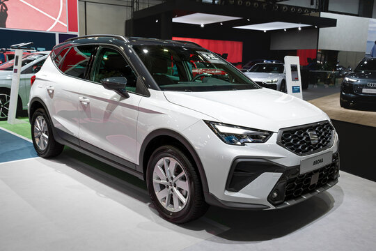 SEAT Arona car