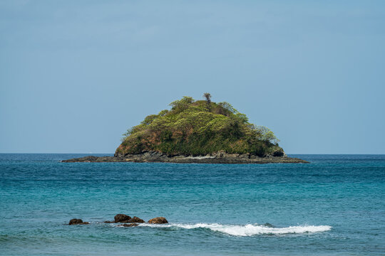 View of Playa Danta in Las Catalinas (Guanacaste Province, Costa Rica), looking out toward the small offshore (Pitahayas Islands).
