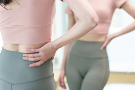 ピラティス　女性　ダイエット　ウエスト